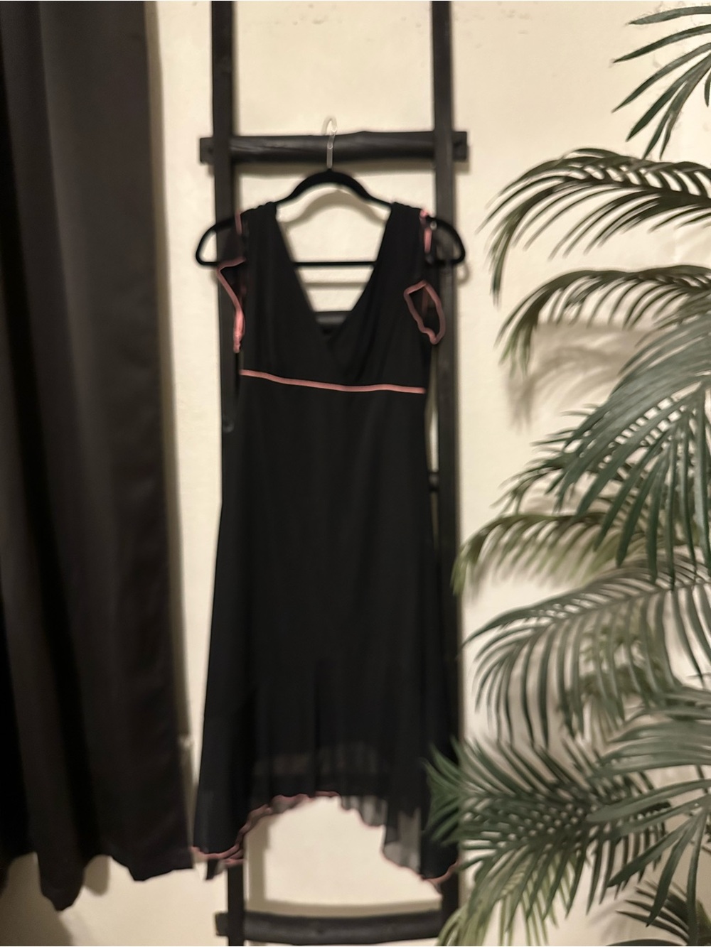 Source Unknown Black High-Low Dress with Pink Trim